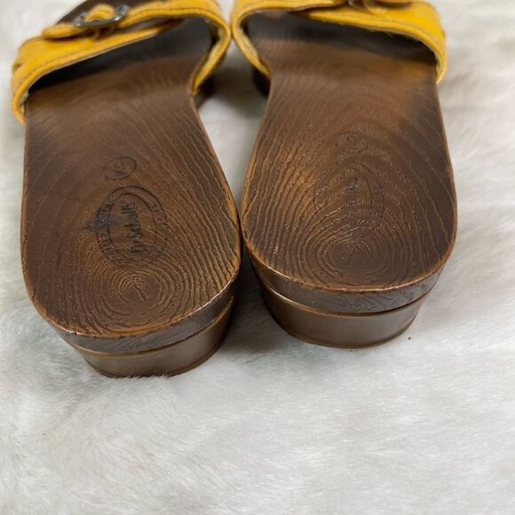 Dr School’s Advanced comfort yellow slide sandals adjustable side buckle… - Picture 5 of 9